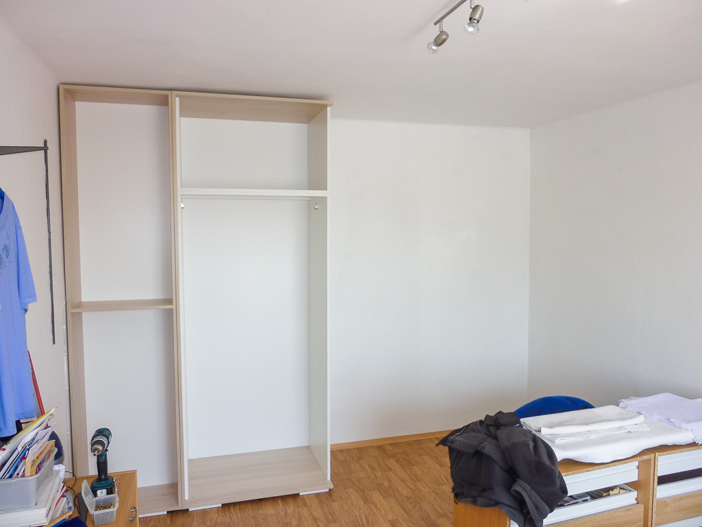 Vestavěná skříň - realizace 13