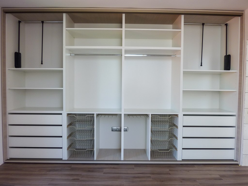 Vestavěná skříň - realizace 2