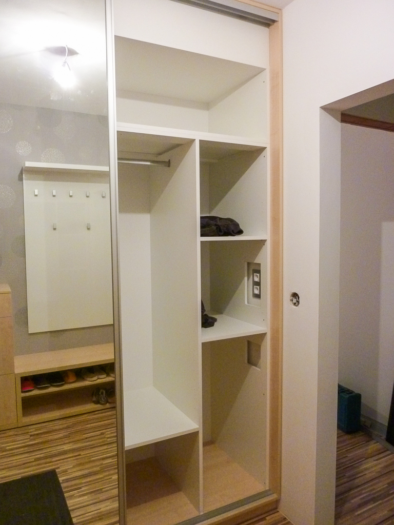 Vestavěná skříň - realizace 9